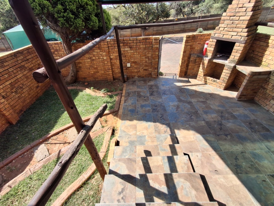 3 Bedroom Property for Sale in Safari Gardens North West